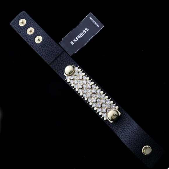 Express Cuff-Bracelet Black/Crystal NWT - Picture 3 of 5
